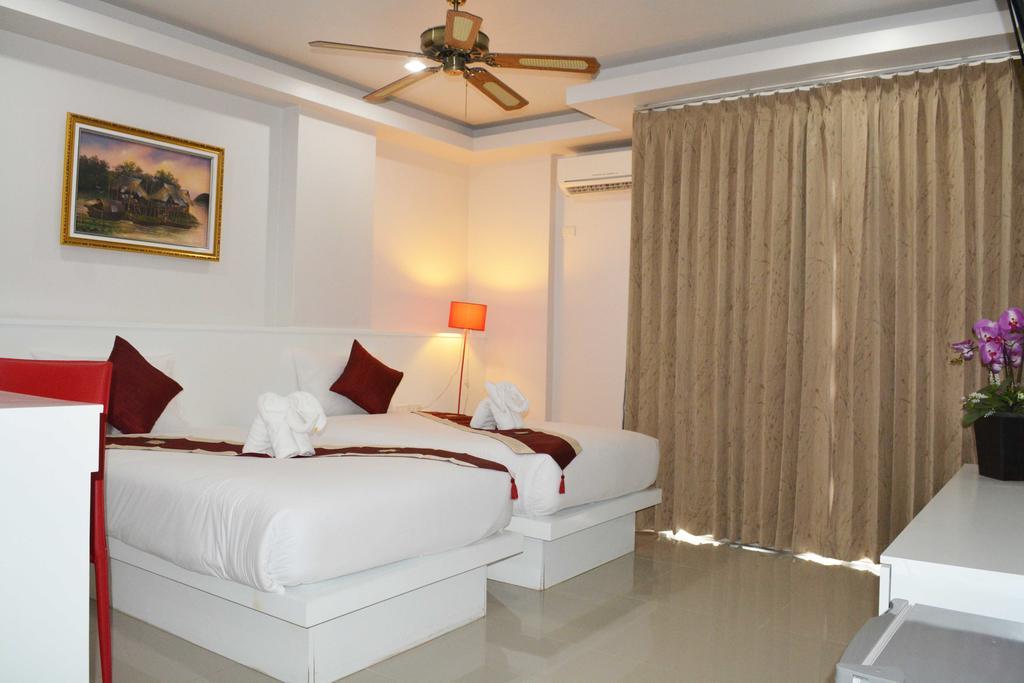 Angelina Guesthouse Patong Phòng bức ảnh