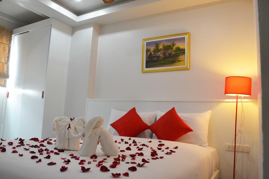 Angelina Guesthouse Patong Phòng bức ảnh