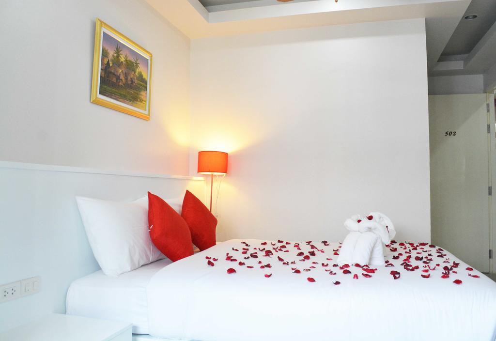 Angelina Guesthouse Patong Phòng bức ảnh